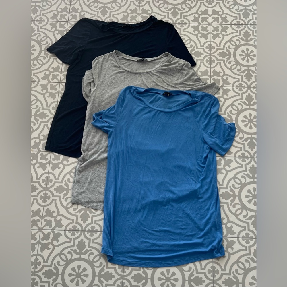 COPY - Three Universal Standard M crew neck short sleeved shirts, VGUC.